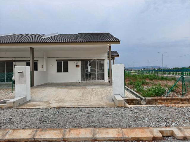 (RUMAH BARU LAGENDA) Teres Setingkat La Avera Bandar Seri Astana, SP 1