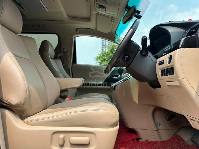 2014 Toyota ALPHARD 3.5 FACELIFT SUNROF PILOT-SEAT - 3