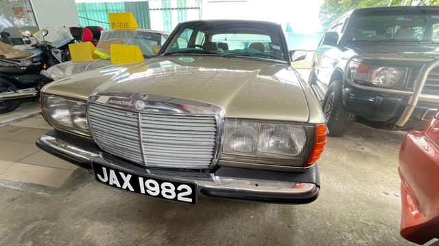 1983 Mercedes Benz 200 2.0 W123 (M) - 3