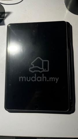 Ipad 9th Gen - photo 3 of 4
