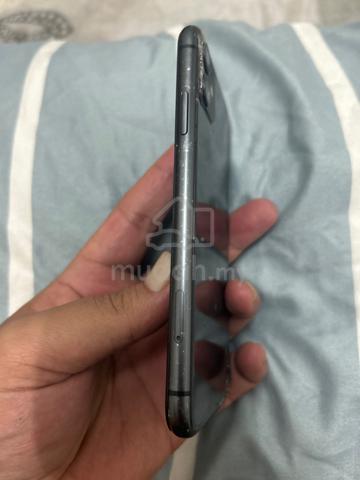 iphone 11 128gb - photo 4 of 5