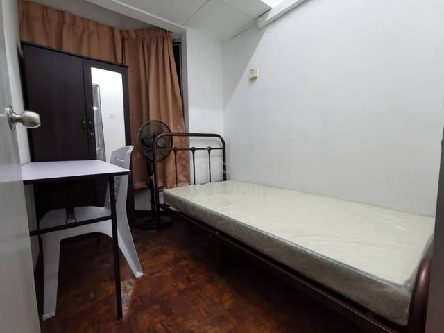 Maluri Room Bam Villa, 5 mins drive to IKEA/MyTown/Sunway Velocity/TRX 1