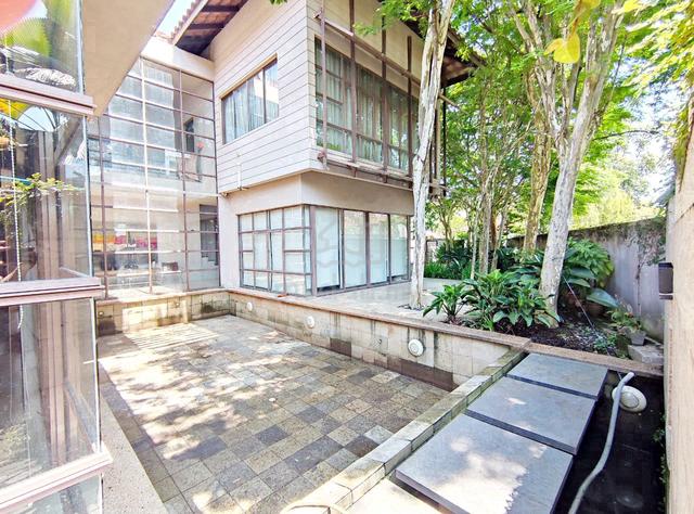 RENOVATED Bungalow Double Storey Banyan Close Bandar Bukit Mahkota 1