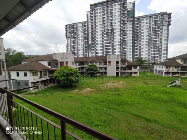 Ixora Apartment ( Garden Avenue ) 1