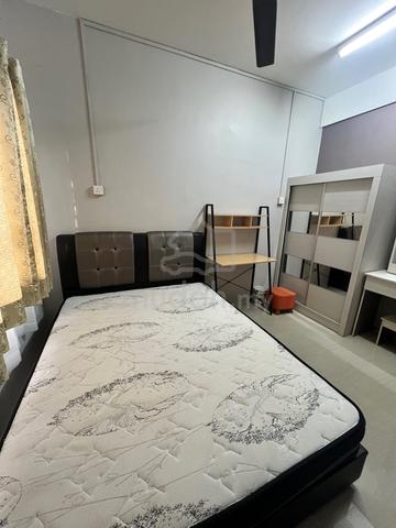 Room for rent walking distance to HSNZ 1