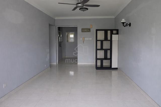Desa Golf Condominium 1