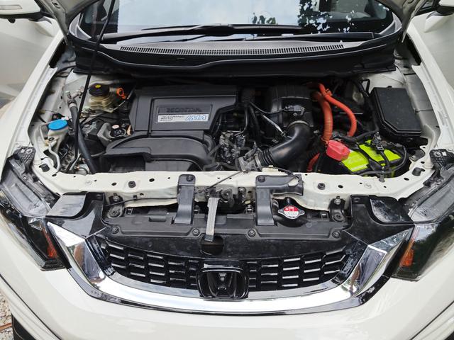 HONDA CIVIC FB HYBRID 1.5 tahun 2013 - 5
