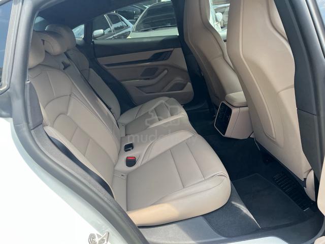 2023 Porsche TAYCAN 4S (Passenger Screen) 13k KM - 4