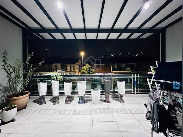 Nusa Idaman Super Nice Renovated/ Full Extend With Balcony/ Precint 8 1