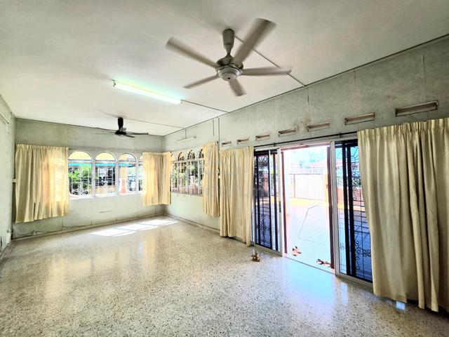 FREEHOLD Below Value Double Storey Semi D Klebang Besar near Town 1