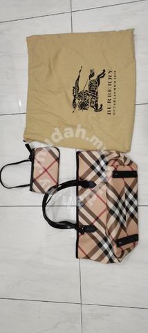 Previously owned gently used ♻️ ALL BURBERRY BAGS 15% OFF UNTIL FRIDAY❤️❤️  Burberry Originally $800 Now $680 Call us 905-842-4000… | Instagram