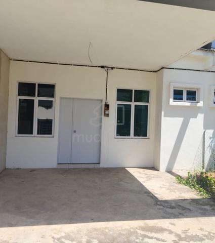 Setingkat rumah teres untuk jual di Bandar permata ng lunas 1