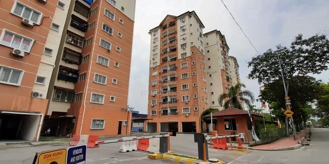 Desa Perangsang Apartments (Block D & E) 1
