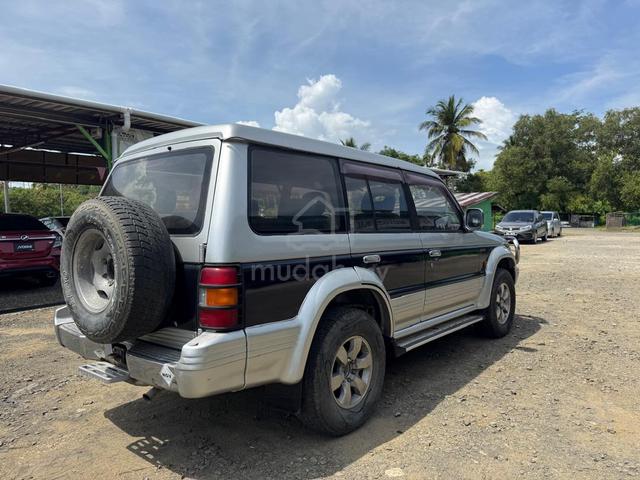 1994 Mitsubishi PAJERO 2.5 (M) - 2