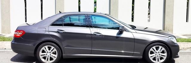 Mercedes Benz E300 V6 3.0(A)AVANTGARDE PREMIUM EDI - 3