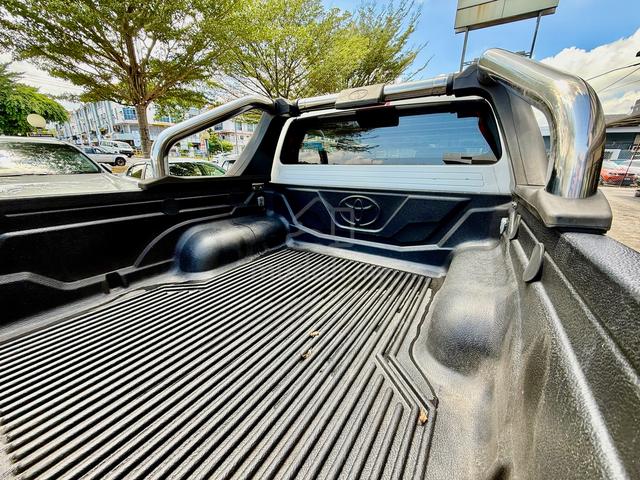 2015 Toyota HILUX 2.5 G TRD SPORTIVO (A) - 4