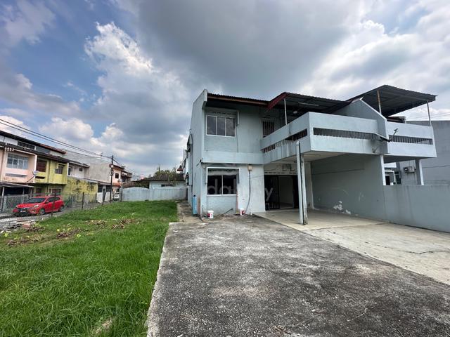 Tmn Sentosa 2 sty semi D corner for rent 1