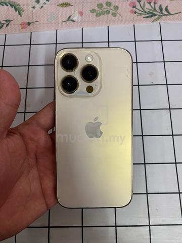 iPhone 14 Pro - photo 2 of 3