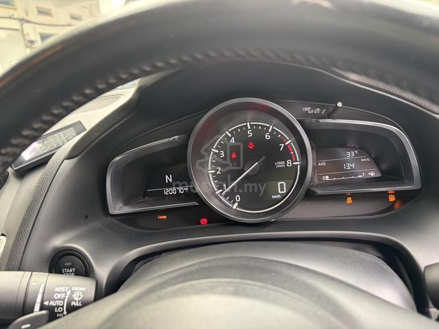 2017 Mazda 3 2.0 SEDAN HIGH SKYACTIV (CKD) MY2014 - 4