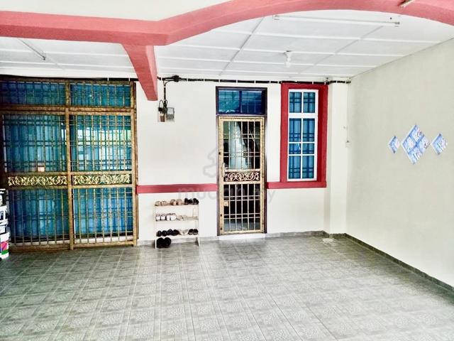 Bukit Indah Double Storey Terrace House got Auto Gate aircond heater 1