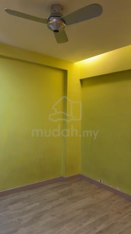 Female only | Big Aircond Room @ DESA CINDAIMAS CONDO  1