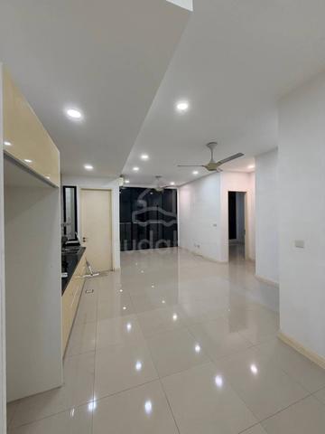 D' Pristine @ Medini 1