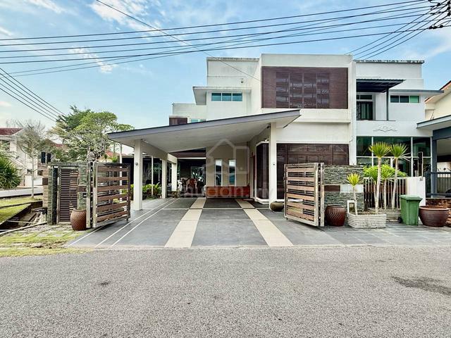 Luxury Double Storey Home for Rent at Luak Bay Miri 1