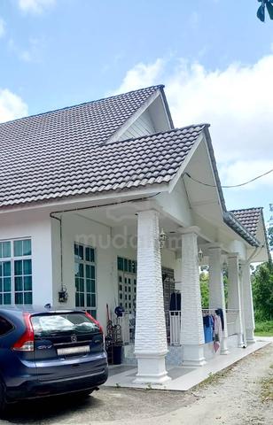 Rumah Semi D Kedai Mulong 1