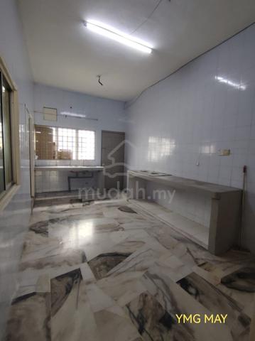 FOR Sale Taman Sentosa Shahbudin Klang Double Storey Terrace house 1