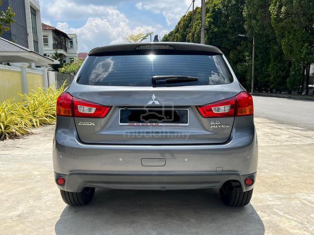 2016 Mitsubishi ASX 2.0 2WD FACELIFT/ F.S.R/ 1Own! - 3