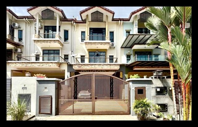 LOW DEPOSIT🔥 NEGO RENOVATED 3 Storey Taman Sentosa Villa Kajang 1