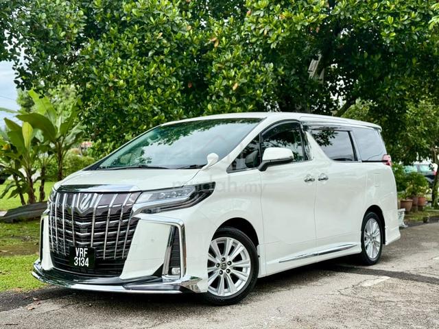 ON THE ROAD 2015 Toyota ALPHARD 2.5 AGH30W (A) - 2