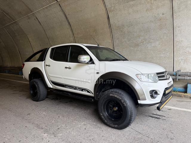 2014 Mitsubishi TRITON 2.5 VGT GS Sunroof Facelift - 1