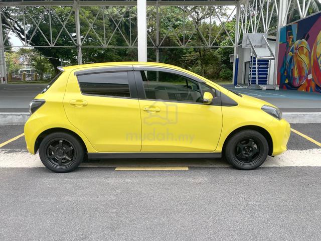 2015 Toyota VITZ Yaris 1.0 F (A) - 4
