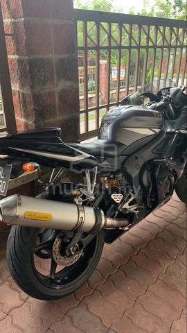 Carousel Image