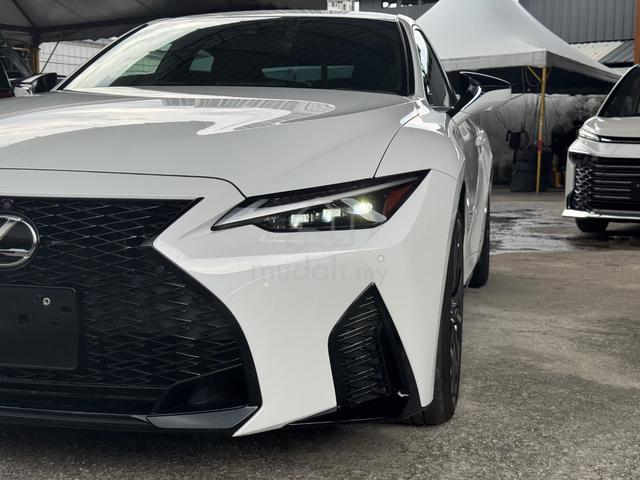 SUNROOF MARK LEVINSON 2022 Lexus IS300 2.0 F-SPORT - 3