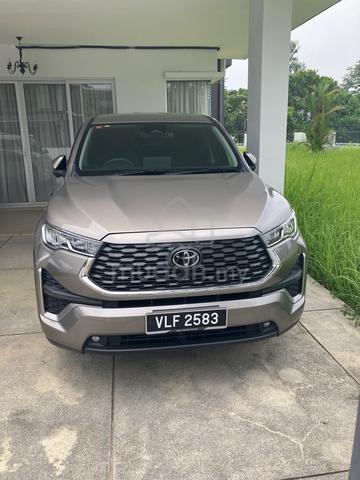 2023 Toyota Innova Zenix 2.0V 1 Owner - 3