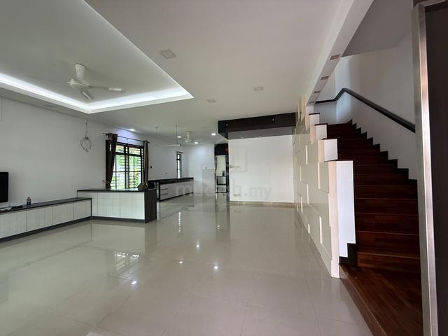 Sungai Long Bukit Sungai Long Corner lot 20 ft extra land facing North 1