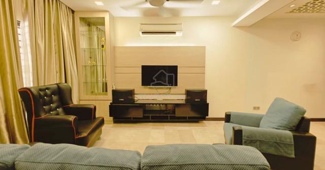 Paragon Utama 2.5 Storey Link House For Rent 1