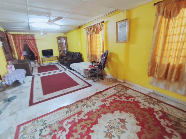 (Fully furnished) Bilik SEWA Untuk wanita  Banting 1