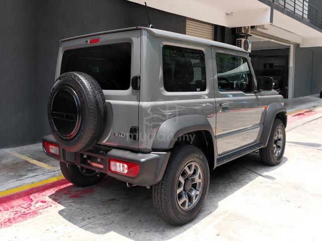 MEDIUM GREY 9000KM 2023 Suzuki Jimny 1.5 JC Sierra - 2
