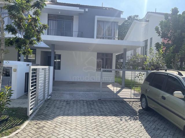 Summerglades, Cyberjaya 2 Storey Superlink End Lot with land 1