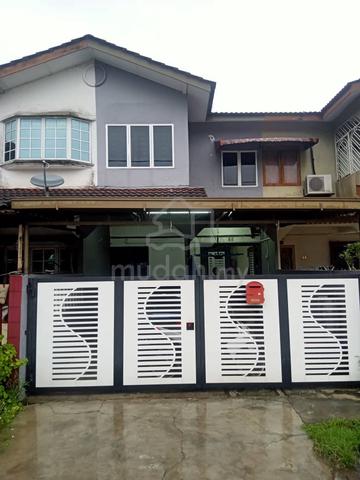 Renovated Double Storey At Taman Klang Utama, Klang 1