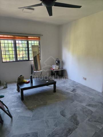 Rajawali Aparment (Bandar Country Homes) 1