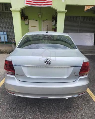 2016 Volkswagen VENTO 1.2 TSI HIGHLINE (A) - 2