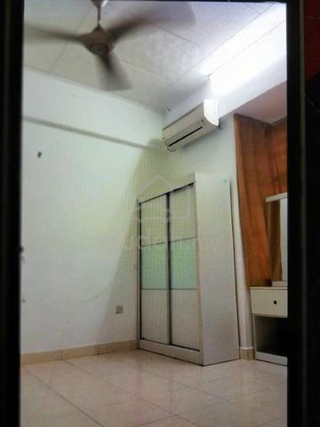Taman Nusa Bestari, Shop Apartment 1