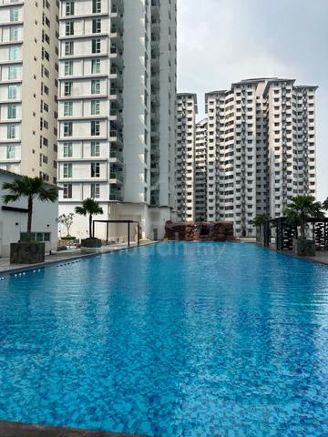 M Condominium @ Larkin 1