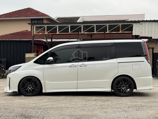 sunroof 360 camera✅ 2017 Toyota NOAH 2.0 X (A) - 3