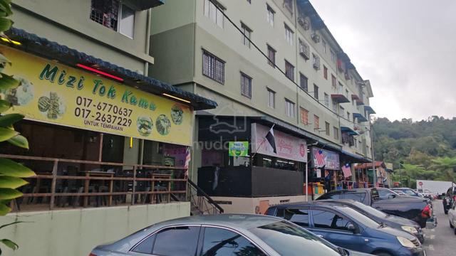 Taman Royal Lily 1