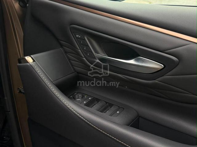4KM JBL 2025 Toyota ALPHARD Z GOLD FULLY LOADED - 4